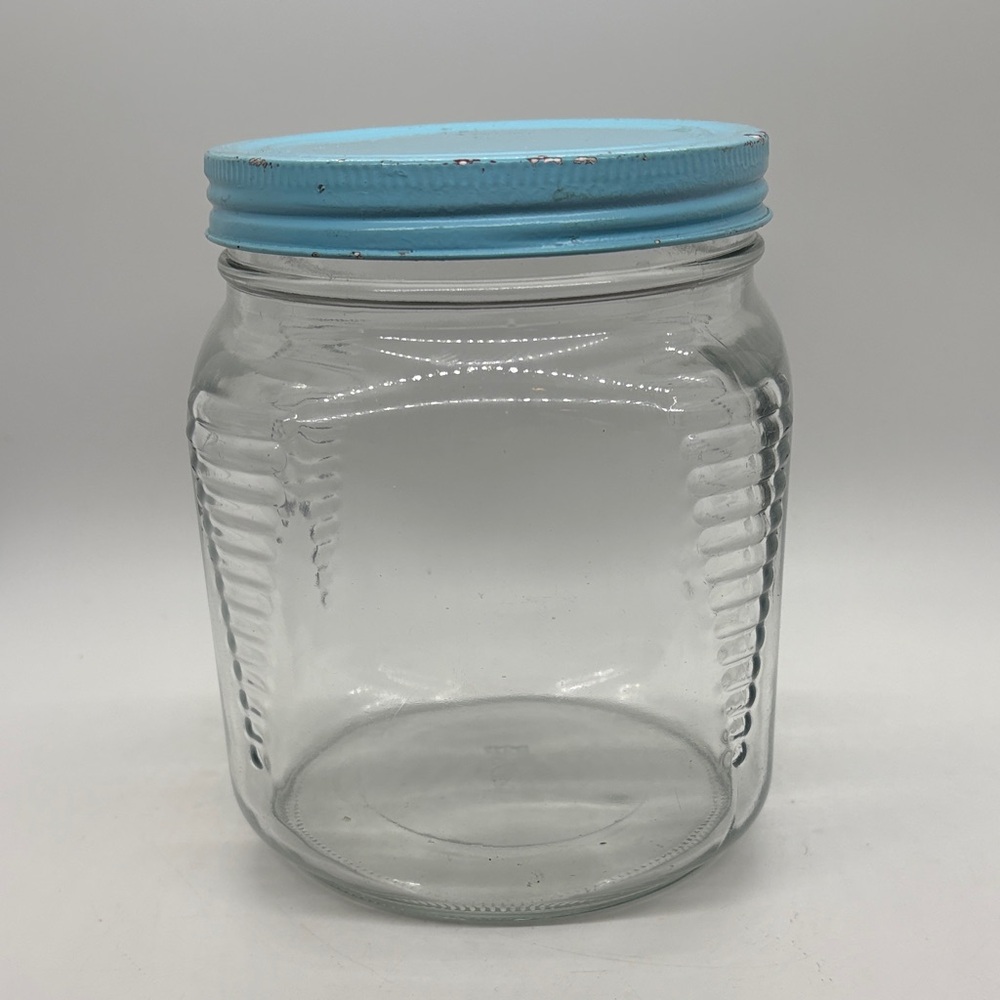 Osterizer VTG Blend N Store 8 oz textured glass jar
